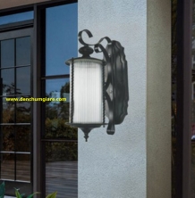 Đèn tường ngoài trời NVT 927