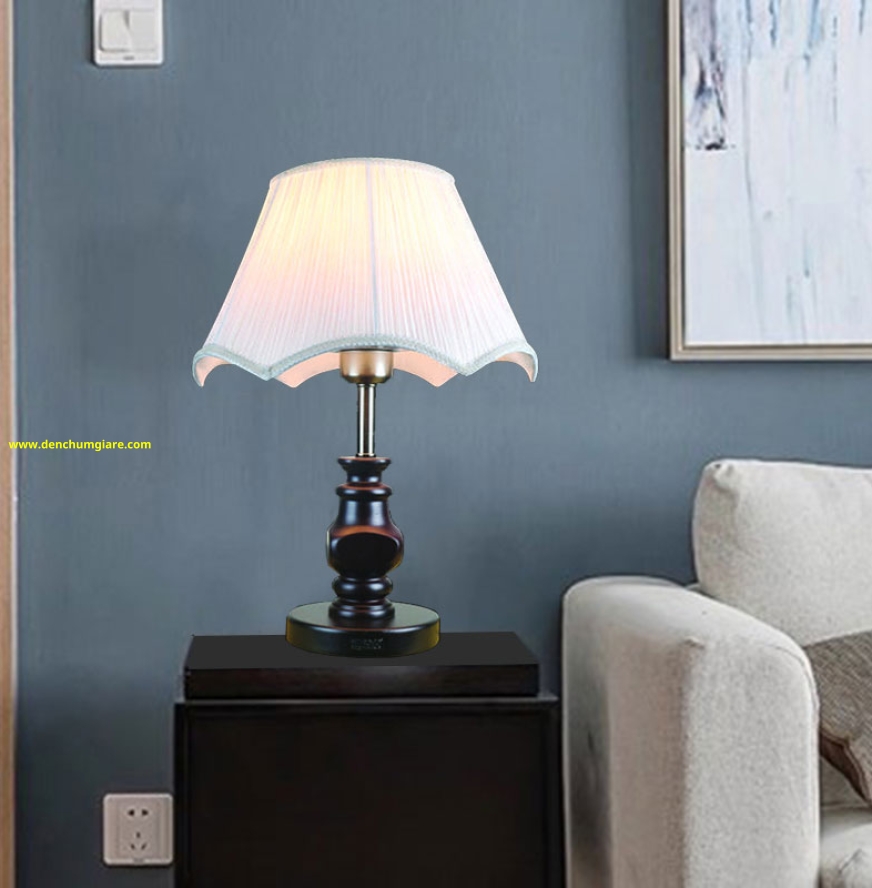 Đèn ngủ để bàn EU B036