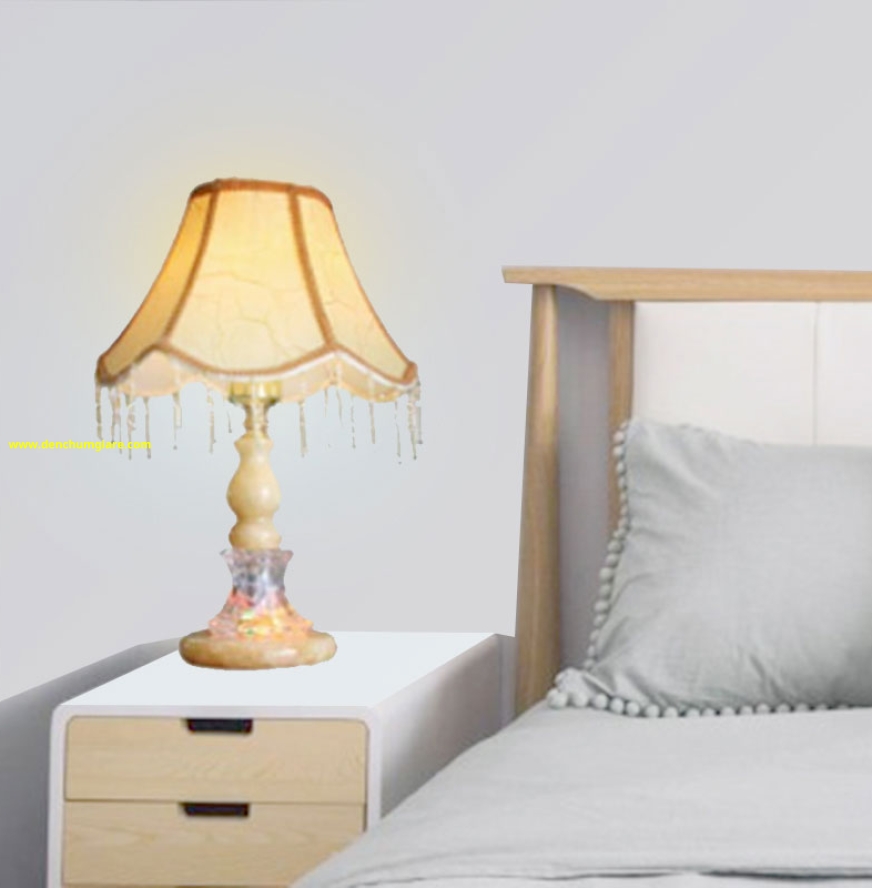 Đèn ngủ để bàn EU B052