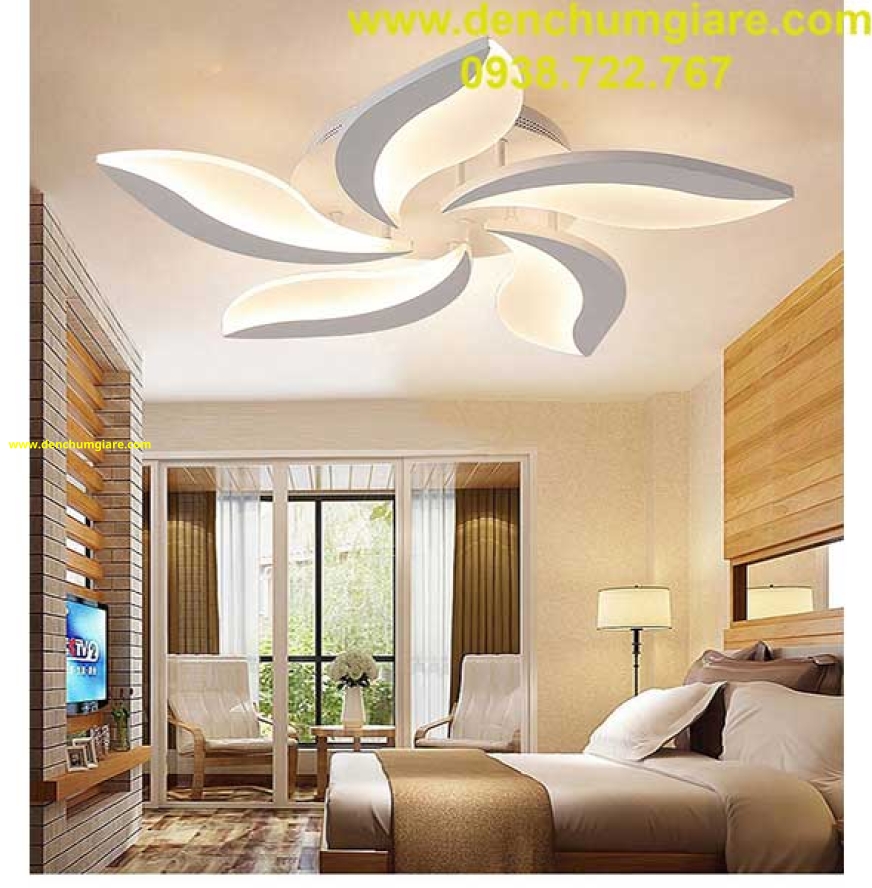 Đèn ốp trần phòng khách hiện đại LTH MO929
