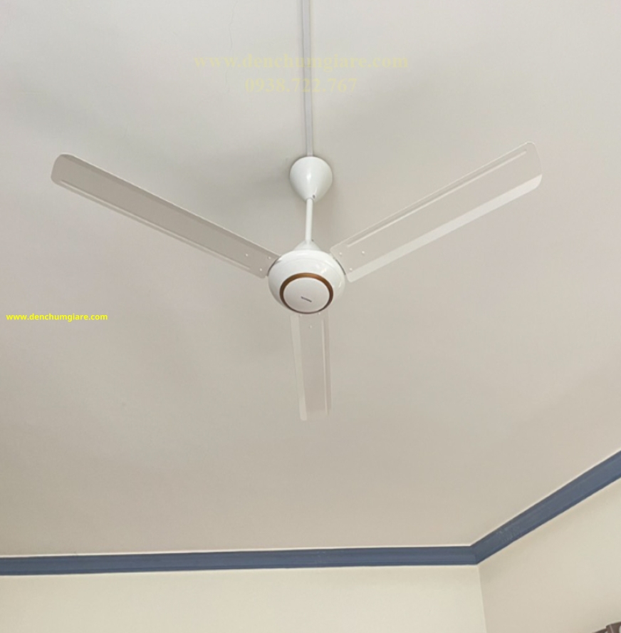 Quạt trần Panasonic 3 cánh F-60MZ2 màu trắng thiết kế cánh quạt dạng 3D tạo luồn gió mát mẻ