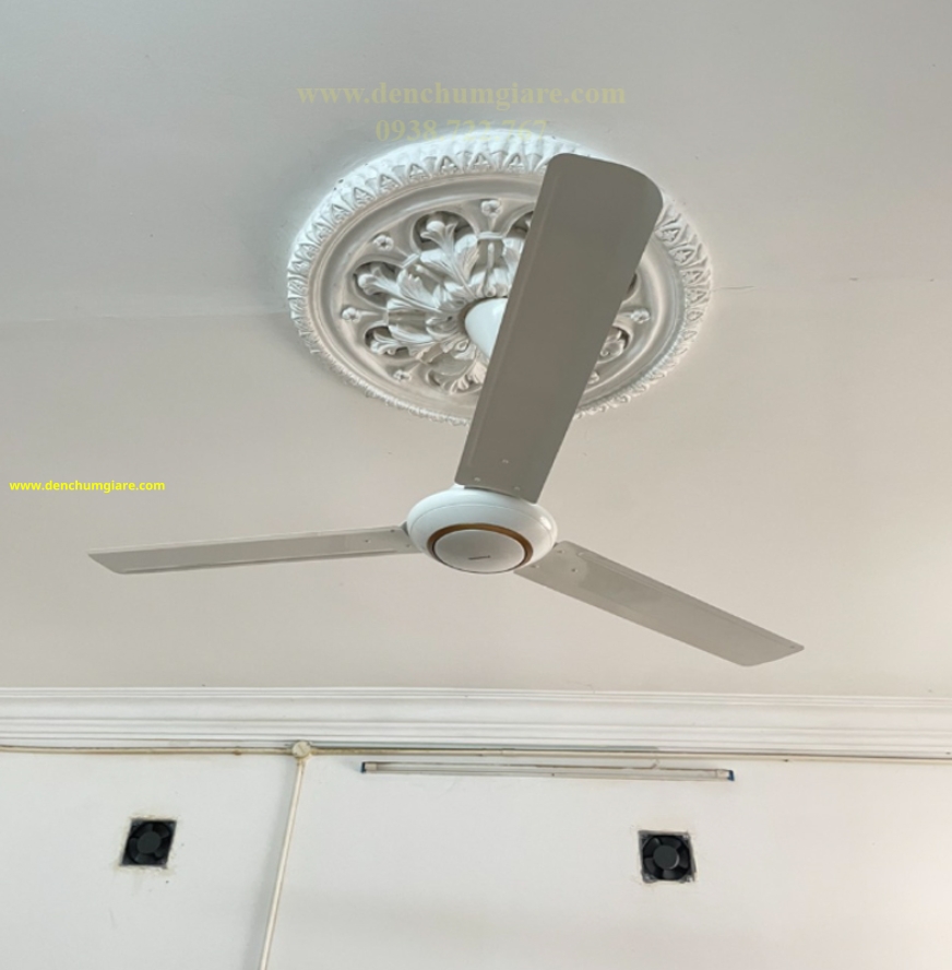 Quạt trần Panasonic 3 cánh F-60MZ2 màu trắng thiết kế cánh quạt dạng 3D tạo luồn gió mát mẻ
