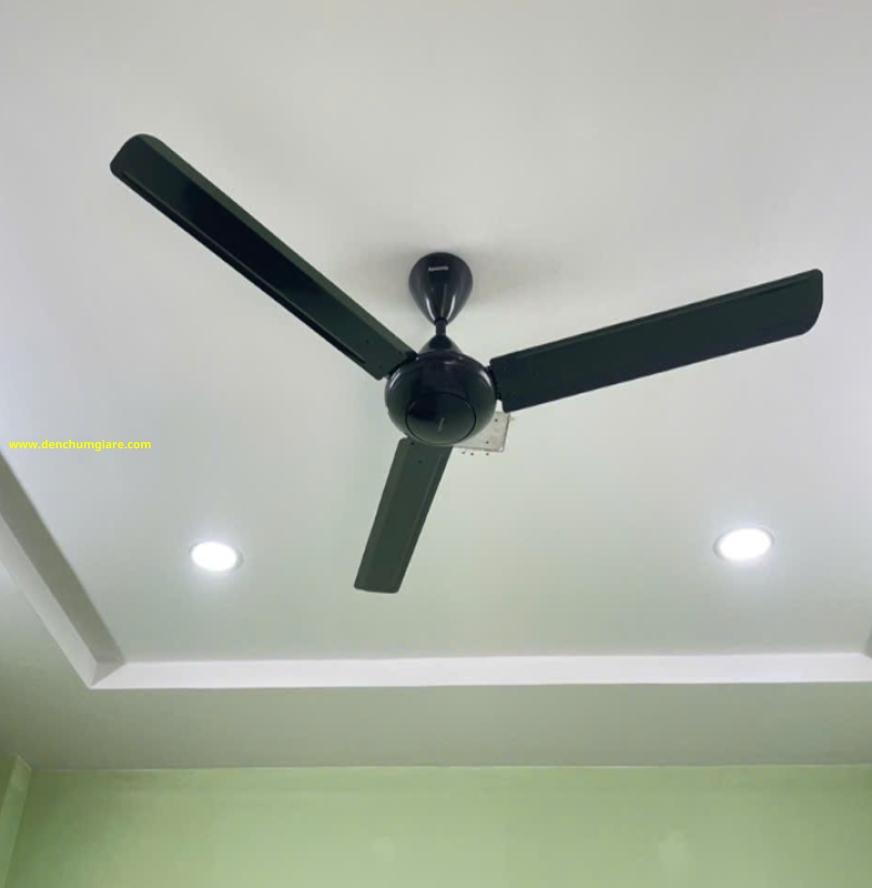 Quạt trần Panasonic 3 cánh F-60MZ2-K màu đen thiết kế cánh quạt dạng 3D tạo luồn gió mát mẻ