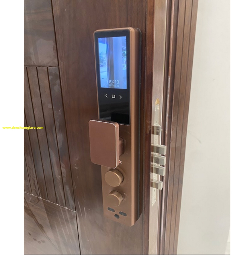 Khoá vân tay cửa gỗ HUBERT HB CGI5 EU tiêu chuẩn Đức với 7 tính năng nổi bật