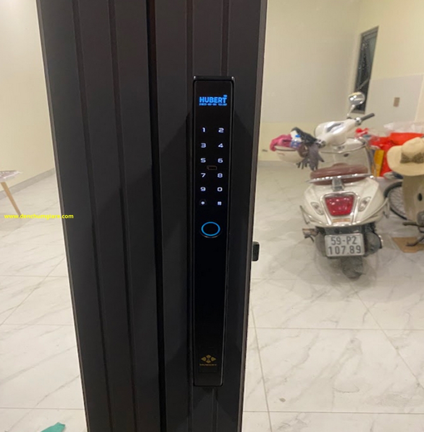 Khoá vân tay cửa nhôm HUBERT HB CN86 Black tiêu chuẩn Đức với 6 tính năng nổi bật