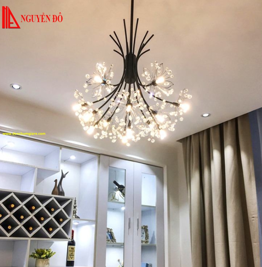 Đèn thả hiện đại, đèn thả pha lê TH-105A-21, tạo hình thành chùm hoa thuỷ tinh với thân đèn màu đen